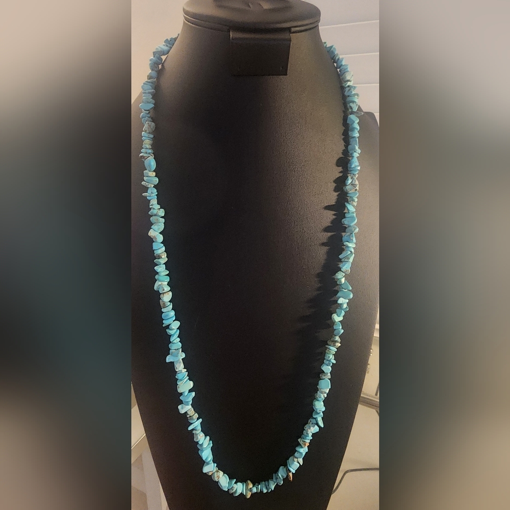 Turquoise‎ Beaded Necklace, Jade Stone, 16.5".